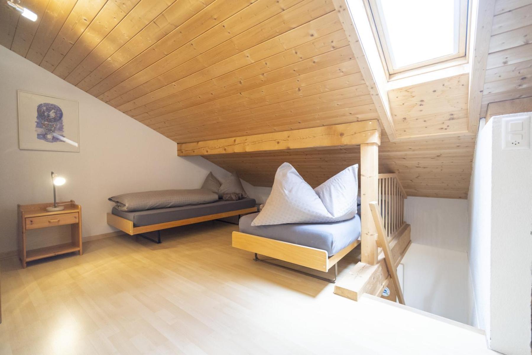 True 8 Apartment *